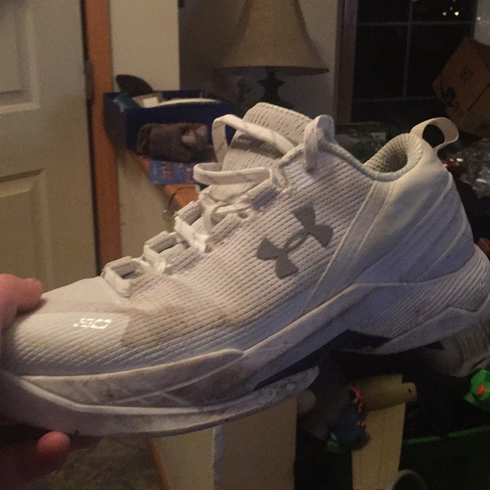 STEPHEN CURRY 2 LOW (DAD SHOES)